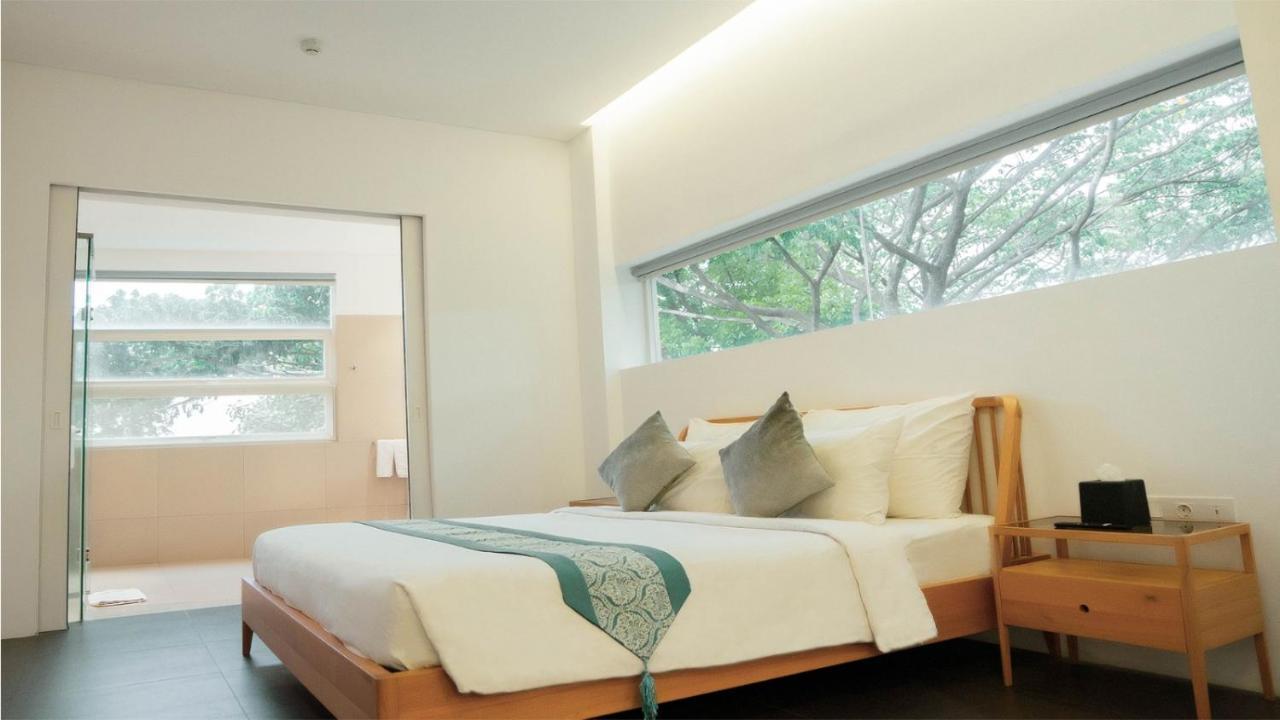 K Gallery Hotel Pasuruan Exterior photo