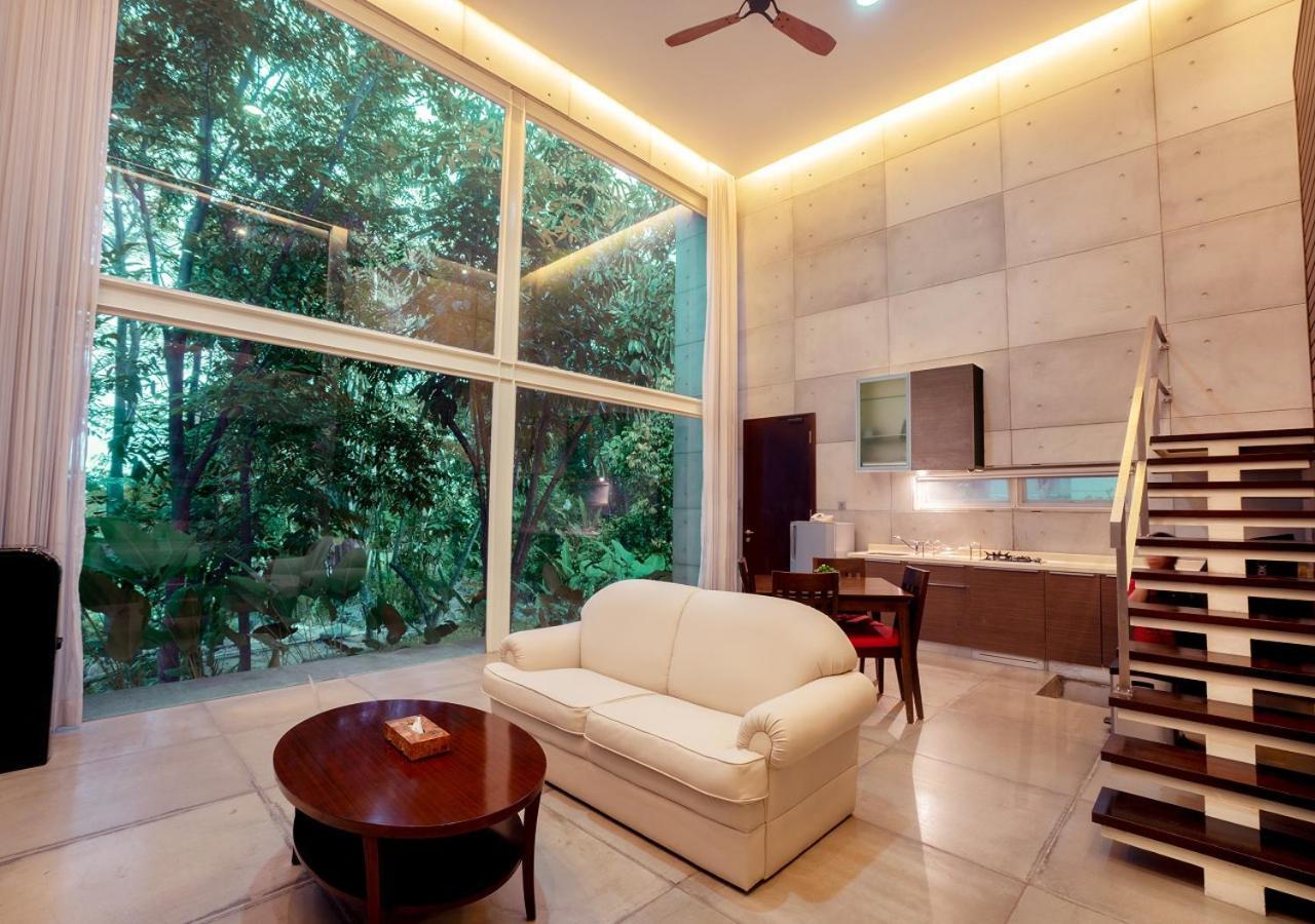 K Gallery Hotel Pasuruan Exterior photo